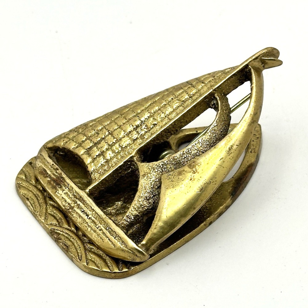 Vintage Brass Sailboat Memo Clip Paper Note Holder Nautical Coastal Decor